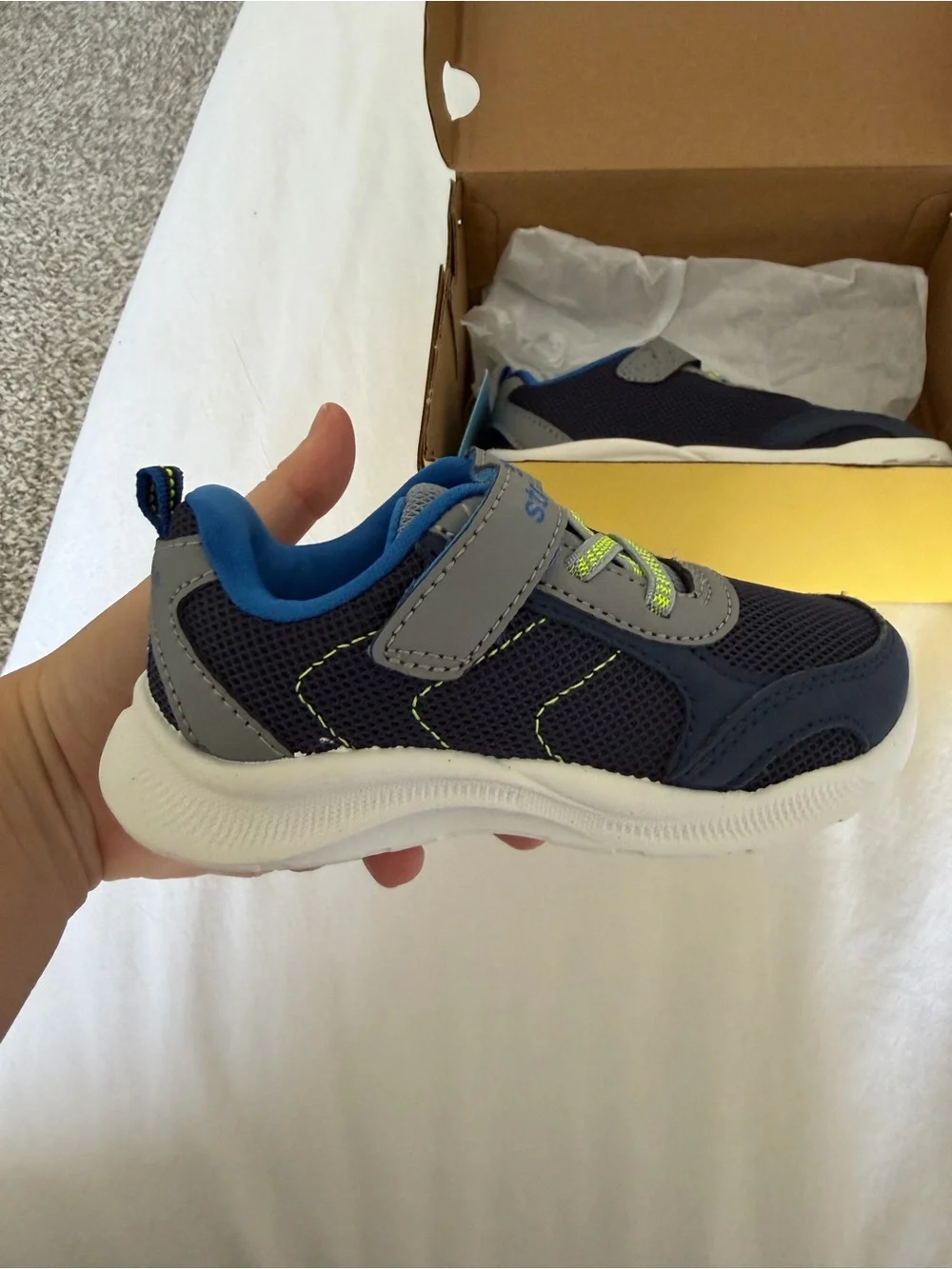 New in Box Stride Rite Seneca sneakers